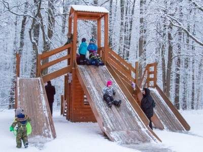 Детские зимние игровые горки